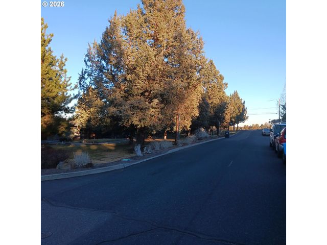 3151 Ne WELLS ACRES Rd, Bend, OR 97701