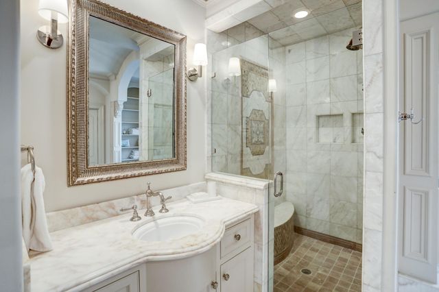 3805 Swarthmore, West University Place, TX 77005