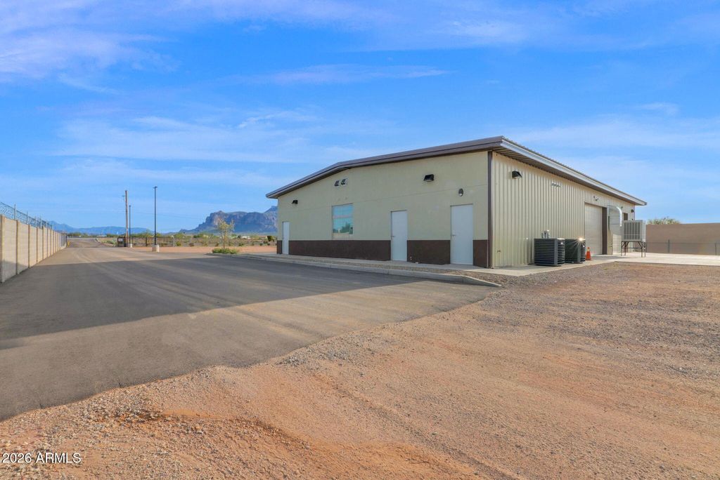 1453 E OLD WEST Highway, Apache Junction, AZ 85119 — photo 3