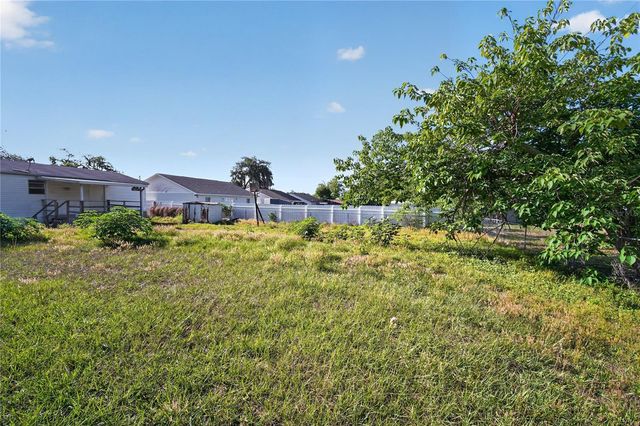 3240 BAIRD AVENUE, Lakeland, FL 33805