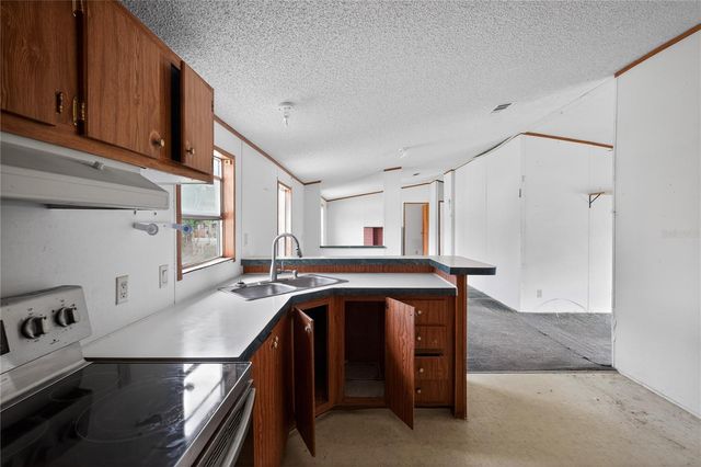 3240 BAIRD AVENUE, Lakeland, FL 33805