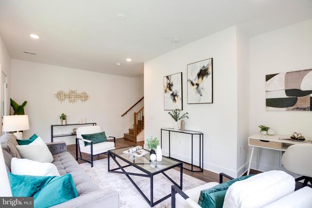 10800 WILLOW TER, Fairfax, VA 22030