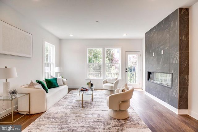 10800 WILLOW TER, Fairfax, VA 22030