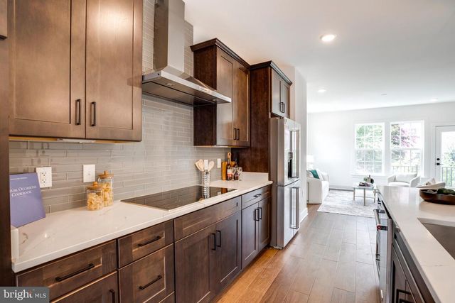 10800 WILLOW TER, Fairfax, VA 22030