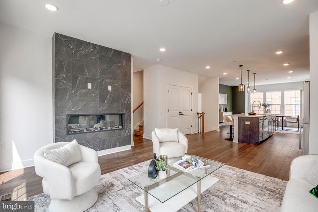 10800 WILLOW TER, Fairfax, VA 22030