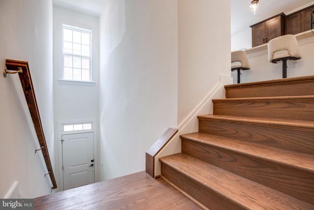 10800 WILLOW TER, Fairfax, VA 22030