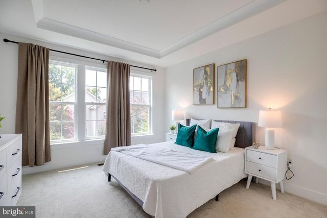 10800 WILLOW TER, Fairfax, VA 22030