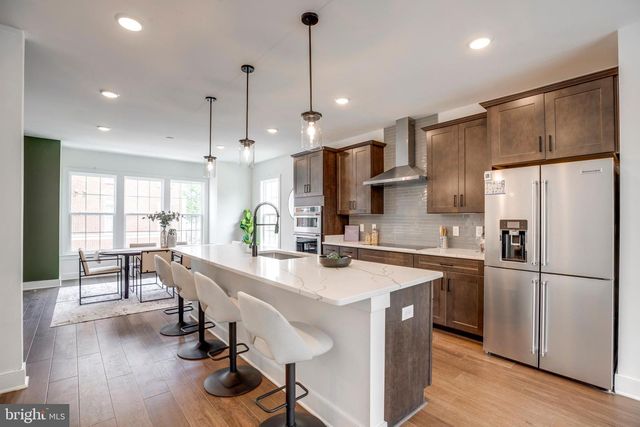 10800 WILLOW TER, Fairfax, VA 22030