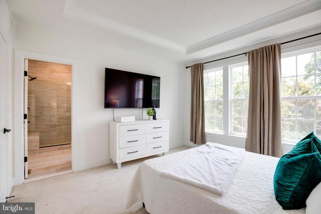 10800 WILLOW TER, Fairfax, VA 22030
