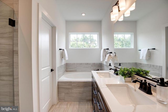 10800 WILLOW TER, Fairfax, VA 22030