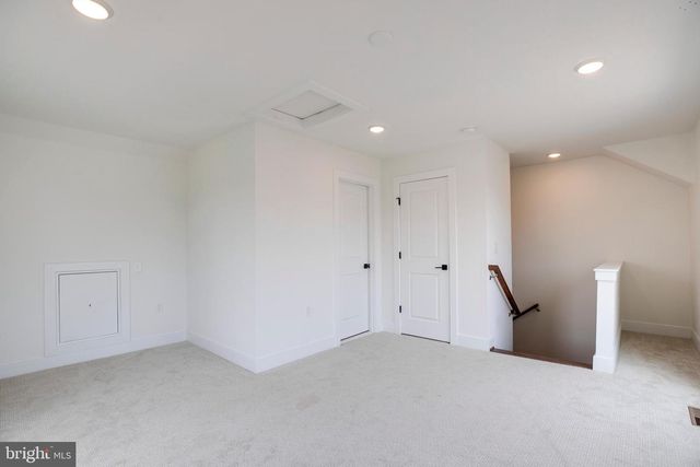 10800 WILLOW TER, Fairfax, VA 22030