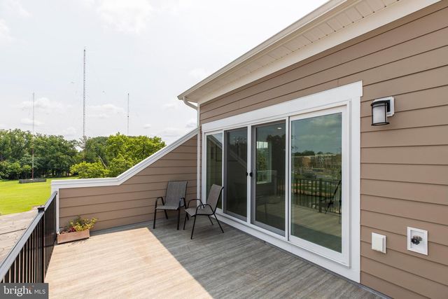 10800 WILLOW TER, Fairfax, VA 22030