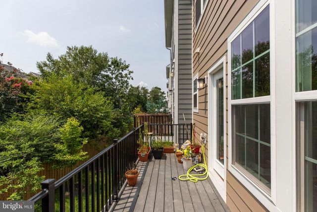 10800 WILLOW TER, Fairfax, VA 22030