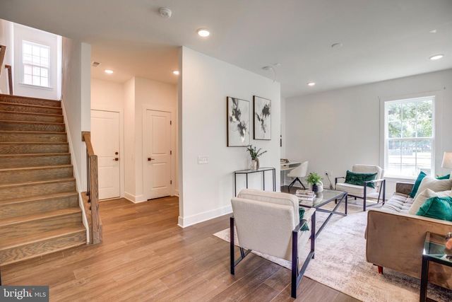 10800 WILLOW TER, Fairfax, VA 22030