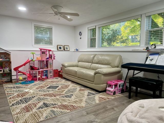 113 Cambridge, Winchester, MA 01890