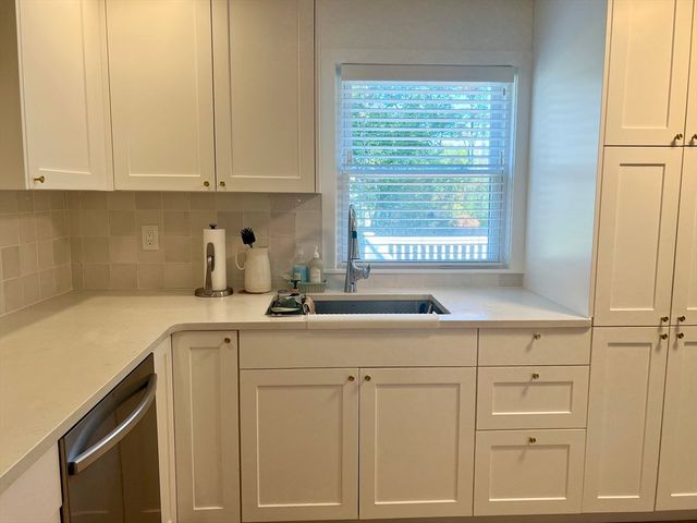 113 Cambridge, Winchester, MA 01890