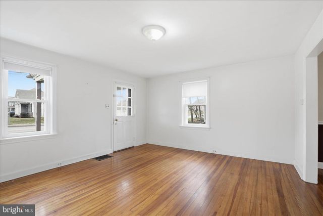 1632 LAMPETER RD, Lancaster, PA 17602