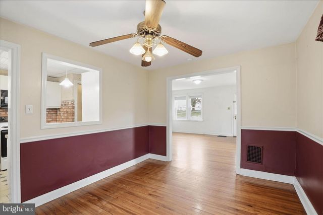 1632 LAMPETER RD, Lancaster, PA 17602