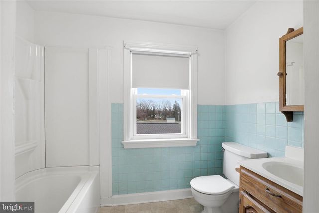 1632 LAMPETER RD, Lancaster, PA 17602