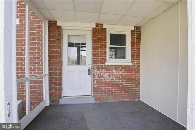 1632 LAMPETER RD, Lancaster, PA 17602