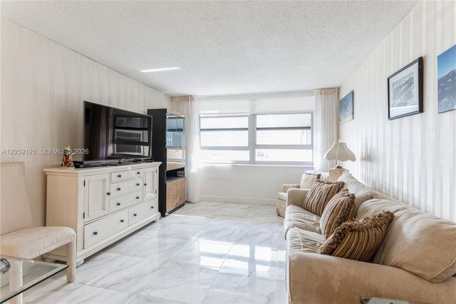 9273 Collins Avenue 1101, Surfside, FL 33154