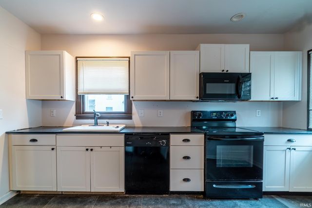 1801 S Jefferson Street, Muncie, IN 47302