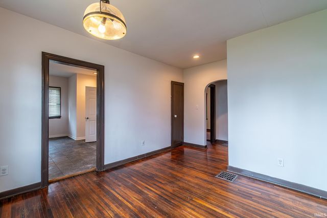 1801 S Jefferson Street, Muncie, IN 47302