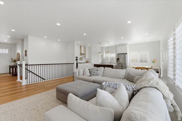 12772 S MCCARTNEY WAY, Riverton, UT 84065