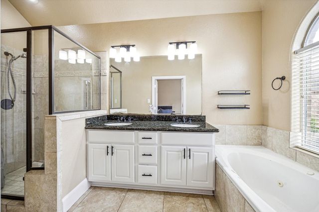 210 Grove Street, Houston, TX 77020