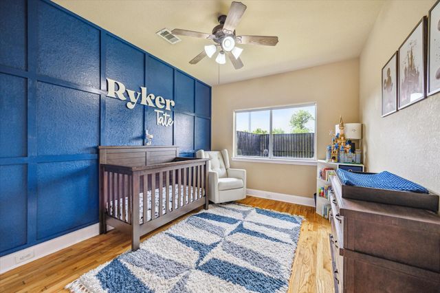 210 Grove Street, Houston, TX 77020