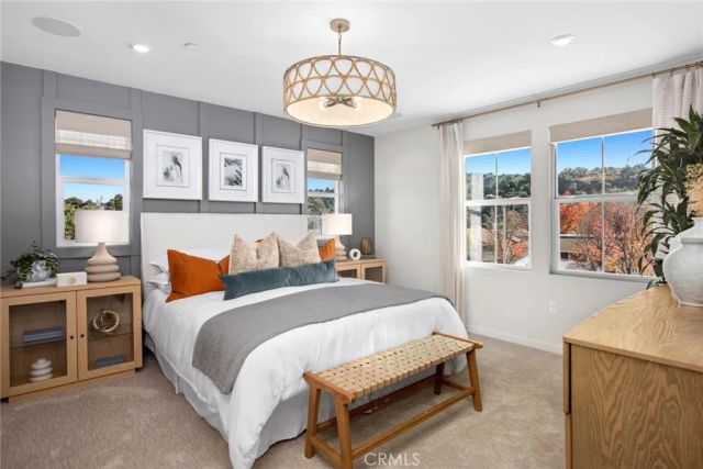 731 E Route 66, Glendora, CA 91740