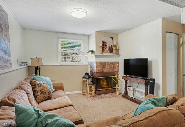 3671 Windjammer Cove, Aurora, OH 44202
