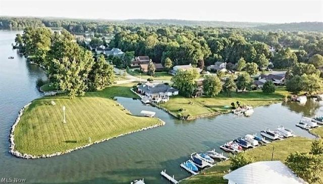 3671 Windjammer Cove, Aurora, OH 44202