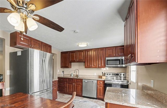 3671 Windjammer Cove, Aurora, OH 44202