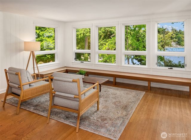 8430 SW Quartermaster Drive, Vashon, WA 98070