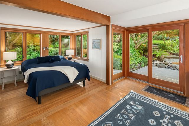 8430 SW Quartermaster Drive, Vashon, WA 98070