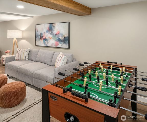 8430 SW Quartermaster Drive, Vashon, WA 98070