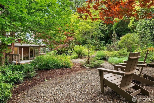 8430 SW Quartermaster Drive, Vashon, WA 98070