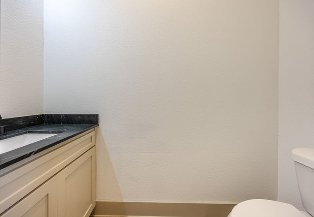 805 Glen Garden, Fort Worth, TX 76104