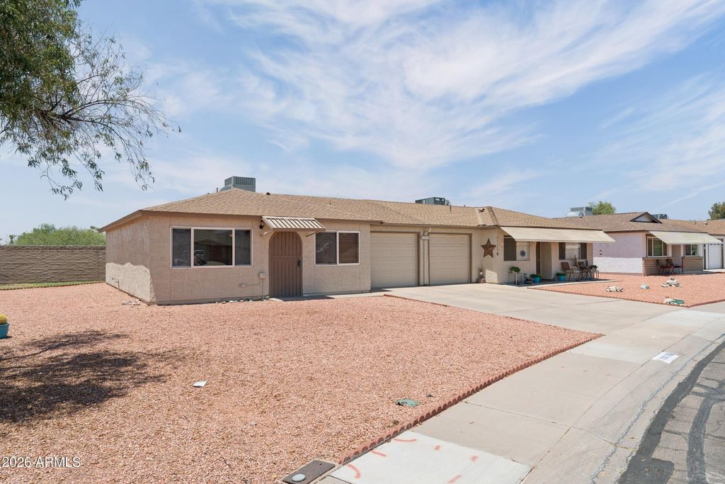 10018 N 97TH Drive A, Peoria, AZ 85345 — photo 2