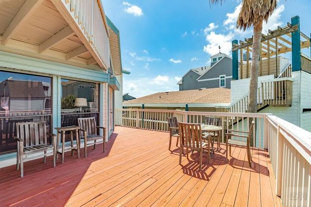 4231 Pelican Lane, Galveston, TX 77554