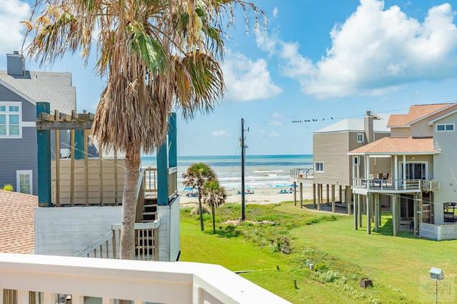 4231 Pelican Lane, Galveston, TX 77554