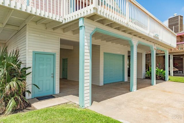 4231 Pelican Lane, Galveston, TX 77554