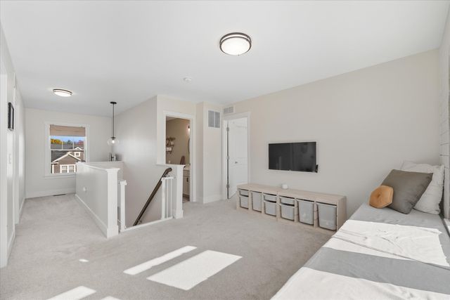 3572 Amber Oaks Drive, Howell, MI 48855