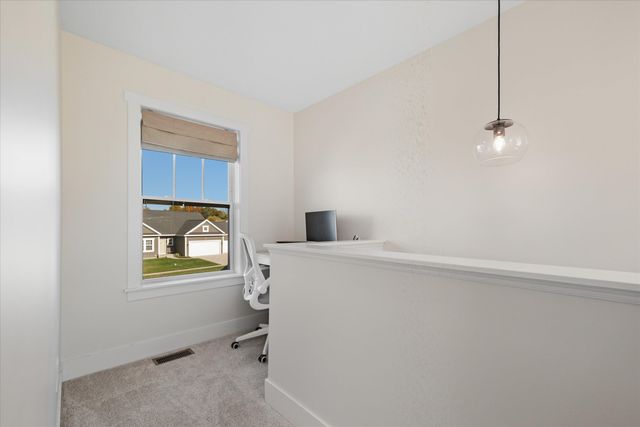 3572 Amber Oaks Drive, Howell, MI 48855