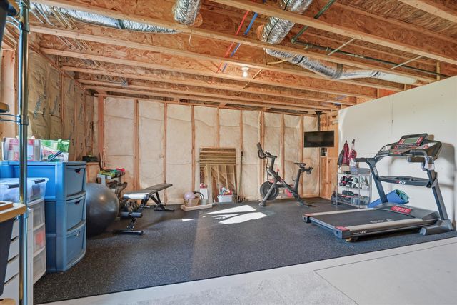 3572 Amber Oaks Drive, Howell, MI 48855
