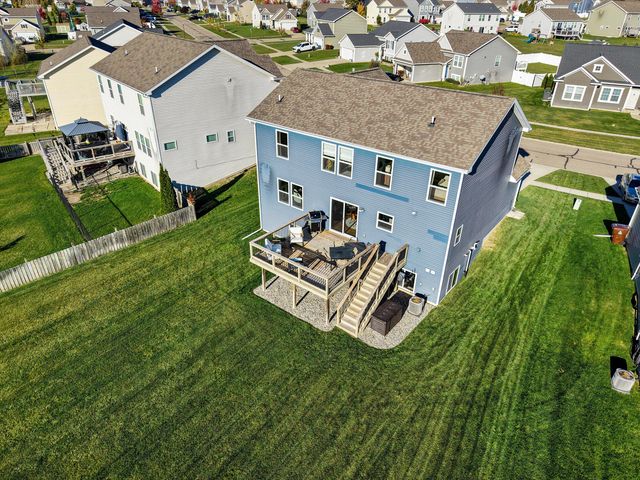 3572 Amber Oaks Drive, Howell, MI 48855