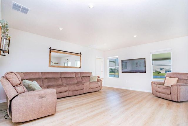 4198 Keeson Circle, Vero Beach, FL 32967