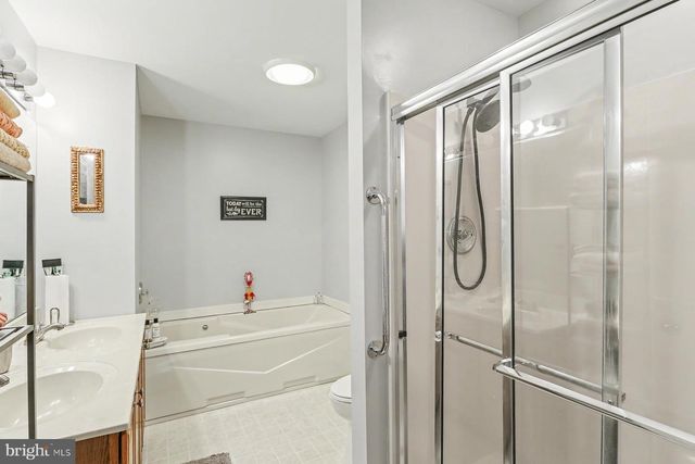 2704 GATEWAY CT, Harrisburg, PA 17110