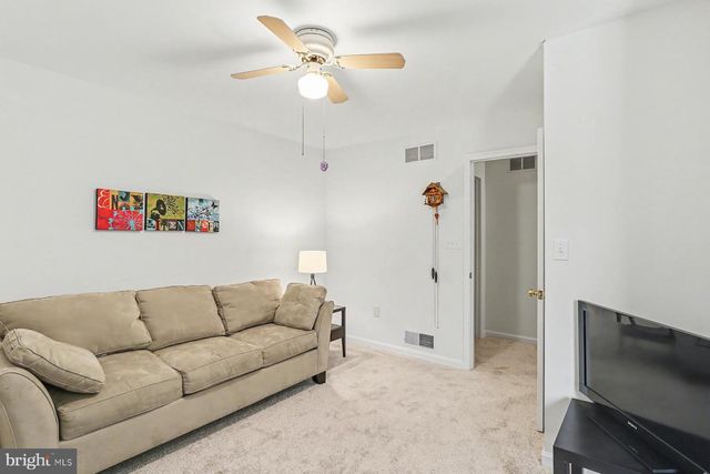 2704 GATEWAY CT, Harrisburg, PA 17110